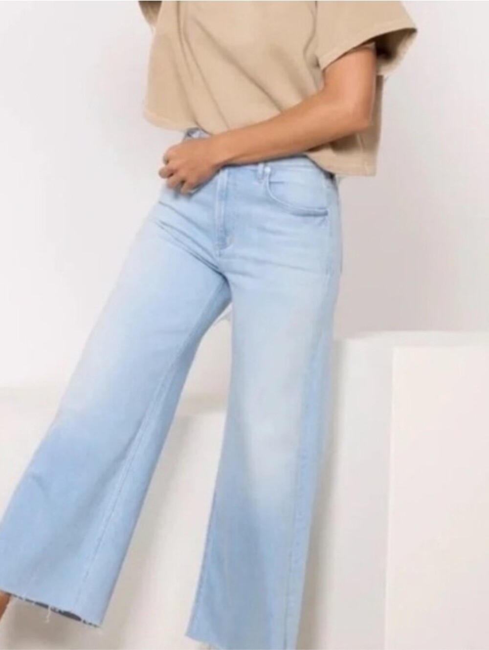 OAT NEW YORK Light Wash Cropped Wide Leg Women’s Jeans Size 30